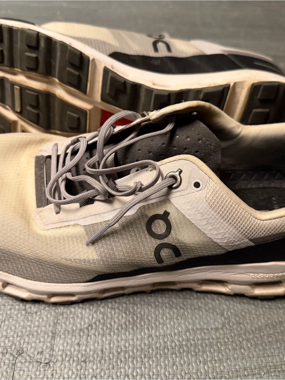On Running Neutral Gray and Black Men's Athletic Running Shoes